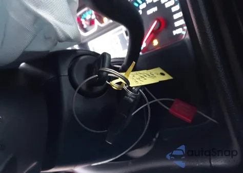 2015 Chevrolet Silverado 1500 1Lt z USA, uszkodzony, nr VIN 3GCUKREC3FG226508